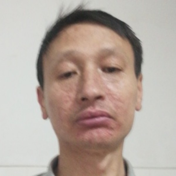 白云扯犹豫的照片