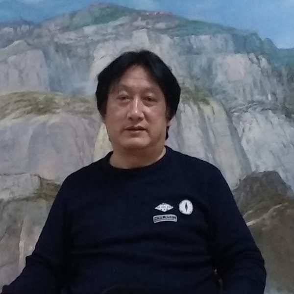 画笔回眸欣喜的照片