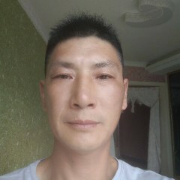 羽裳浅吻深情的照片