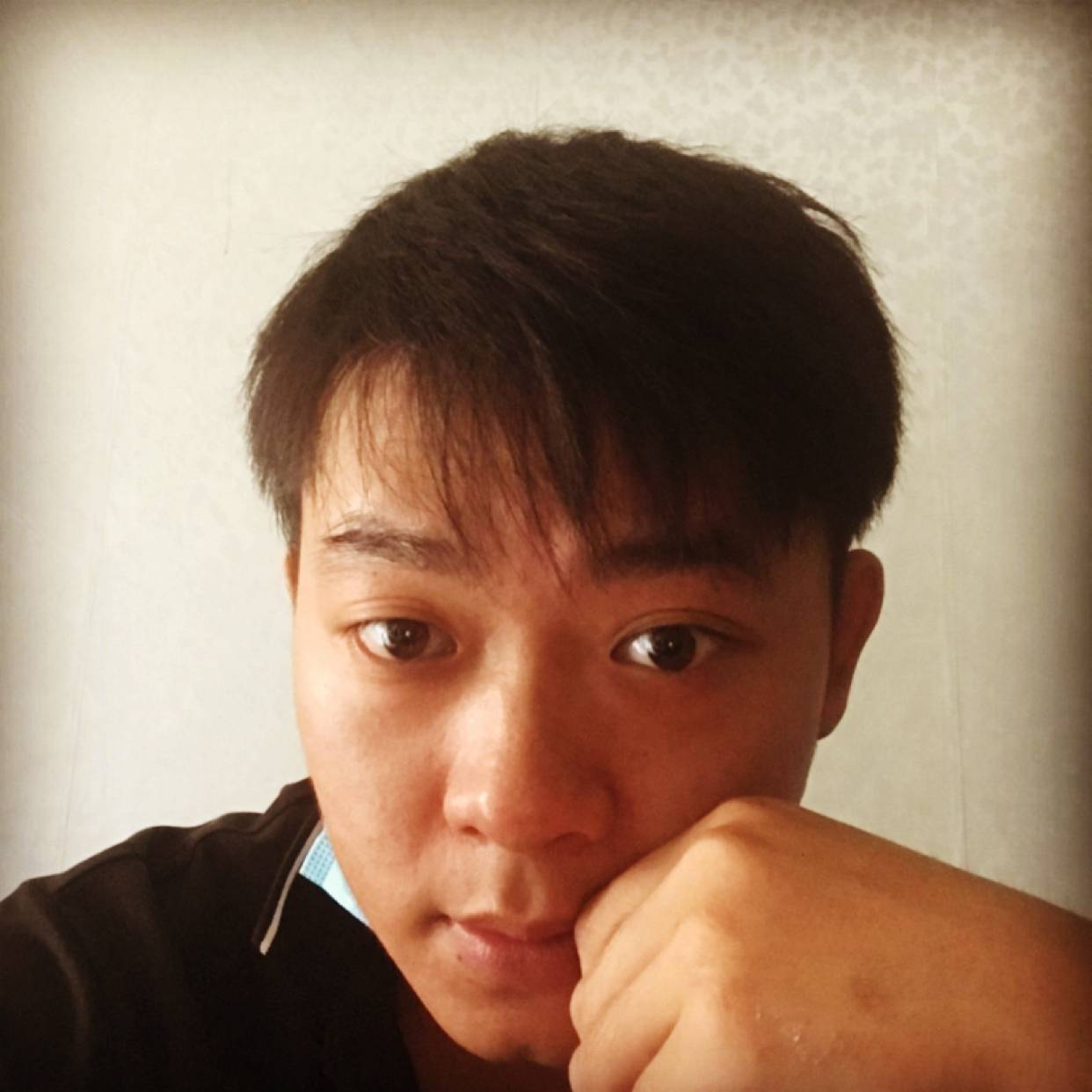 矫情等于口红的照片