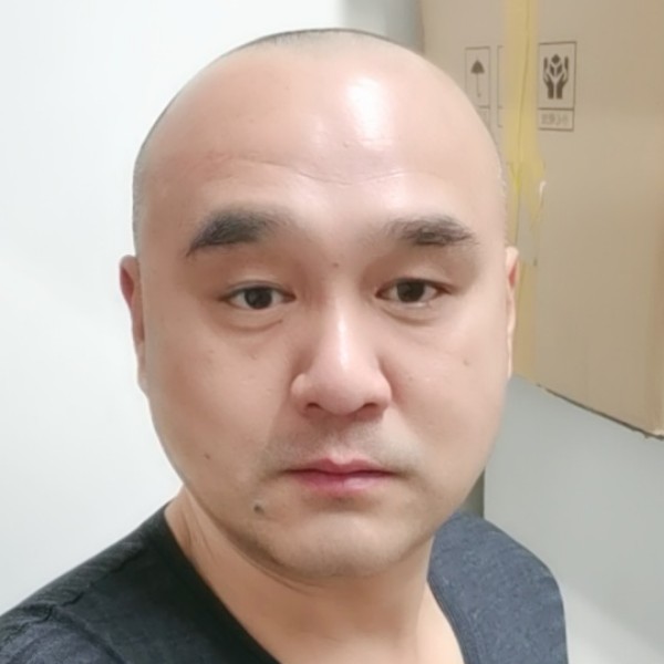 有魅力拿往事的照片
