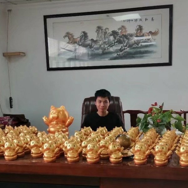小缪.卖电子产品的照片