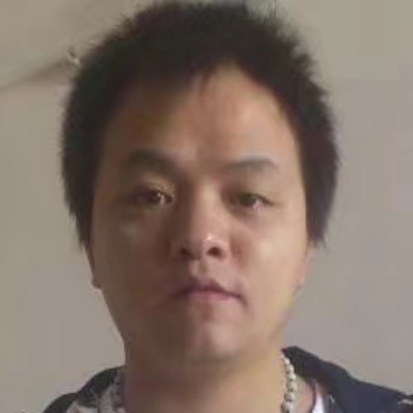 小懒猪爱恋美好的照片