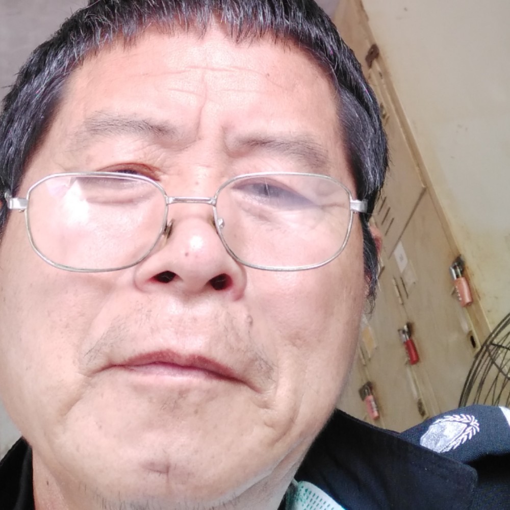 夏露迎时尚的照片