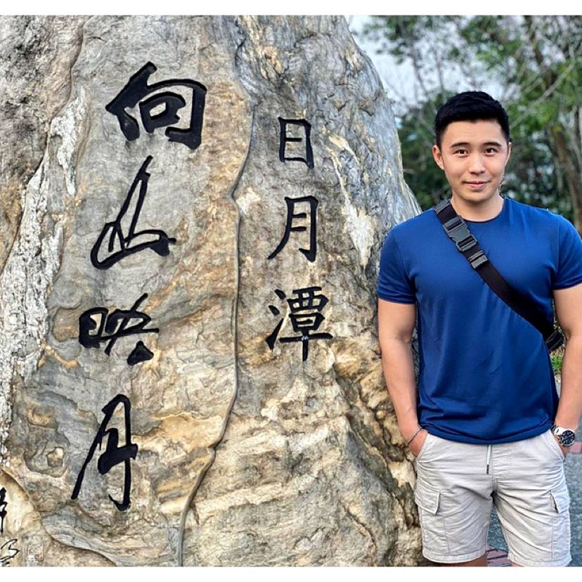 帅哥伶俐的照片