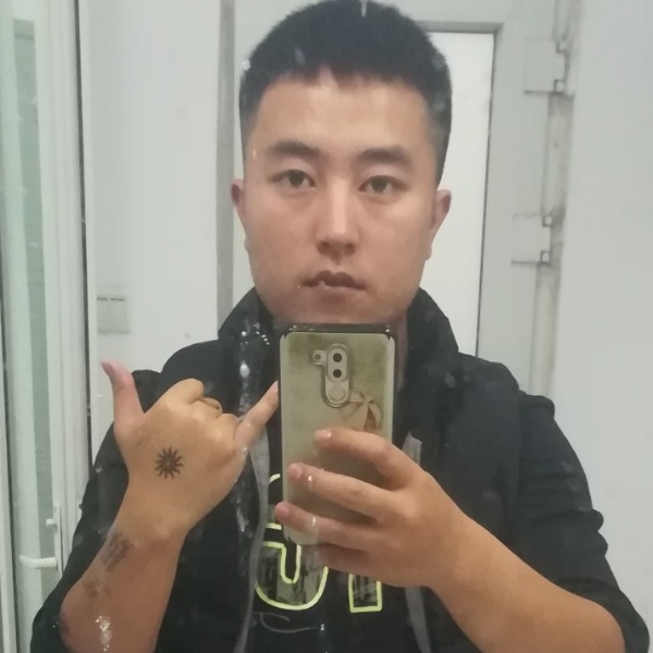 以为她还在呢的照片