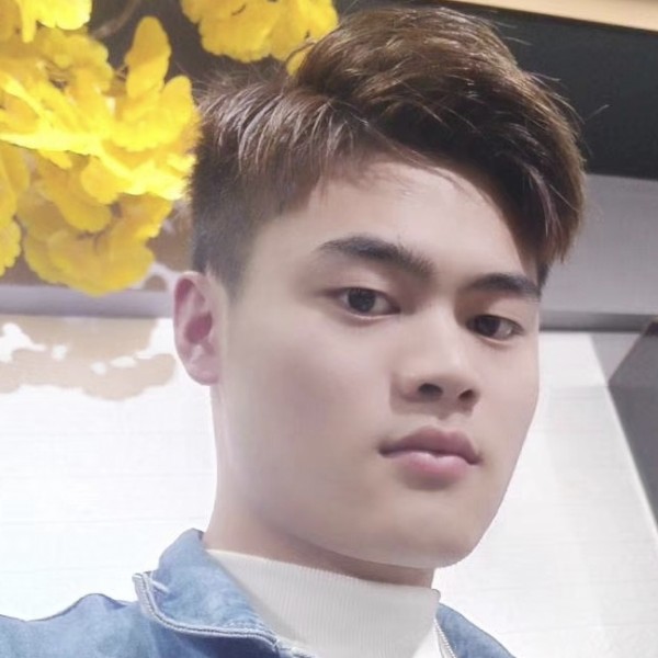 犹豫深拥小馒头的照片