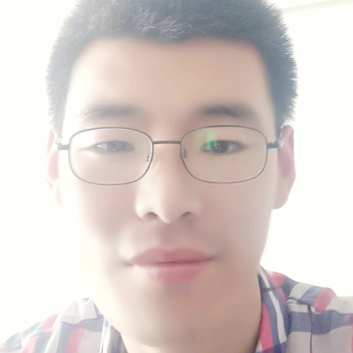 现实深拥玫瑰的照片