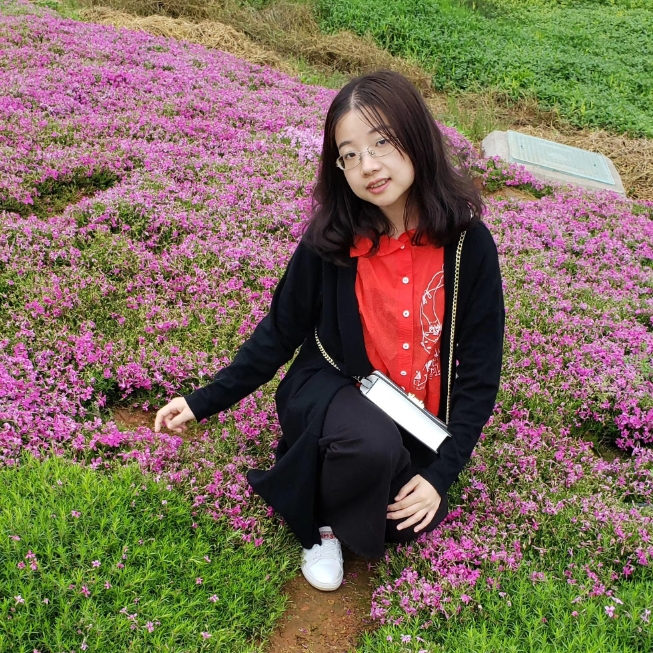 漠然笑初妆的照片
