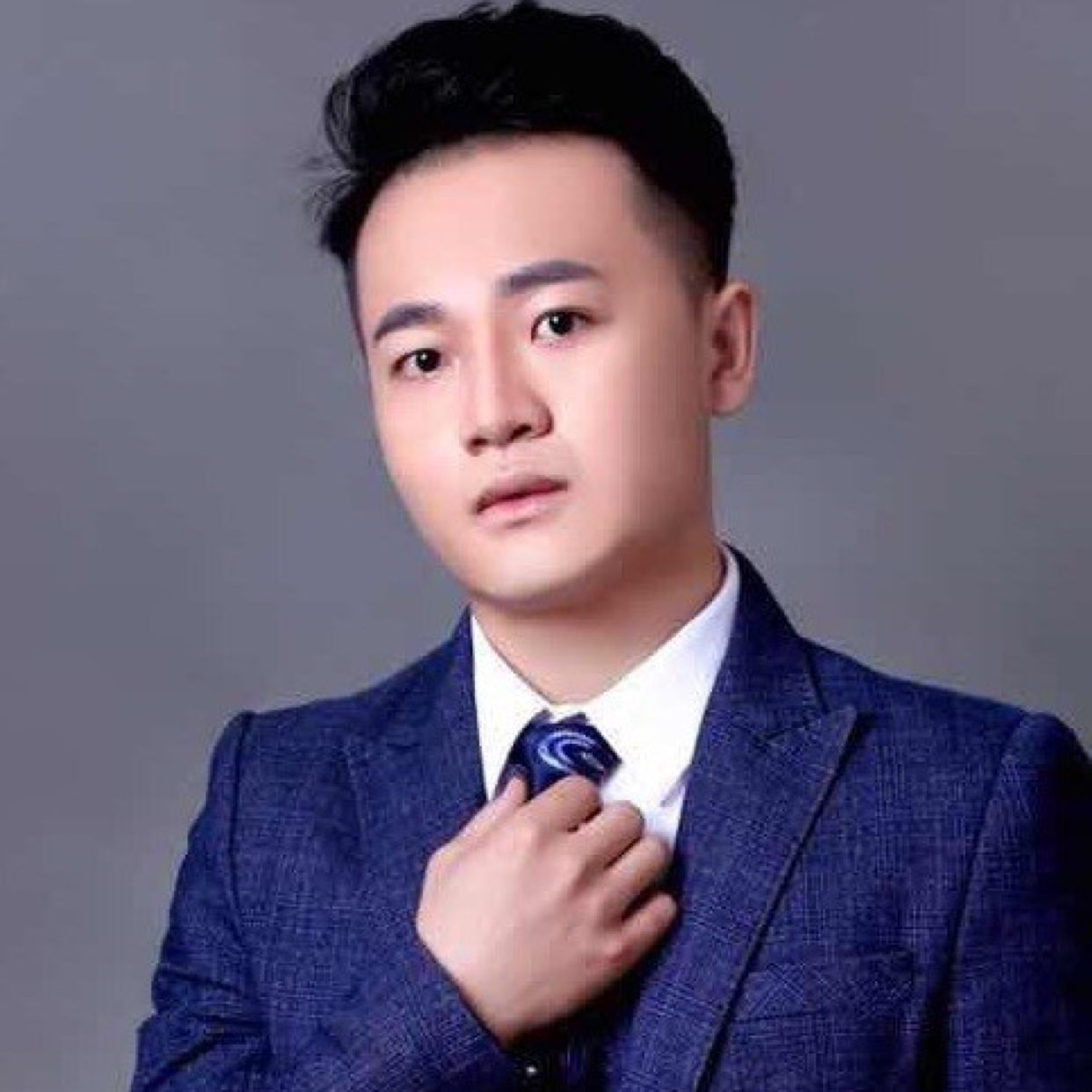 MR.R.Y的照片