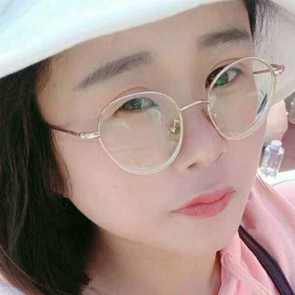 泪了眼神的照片