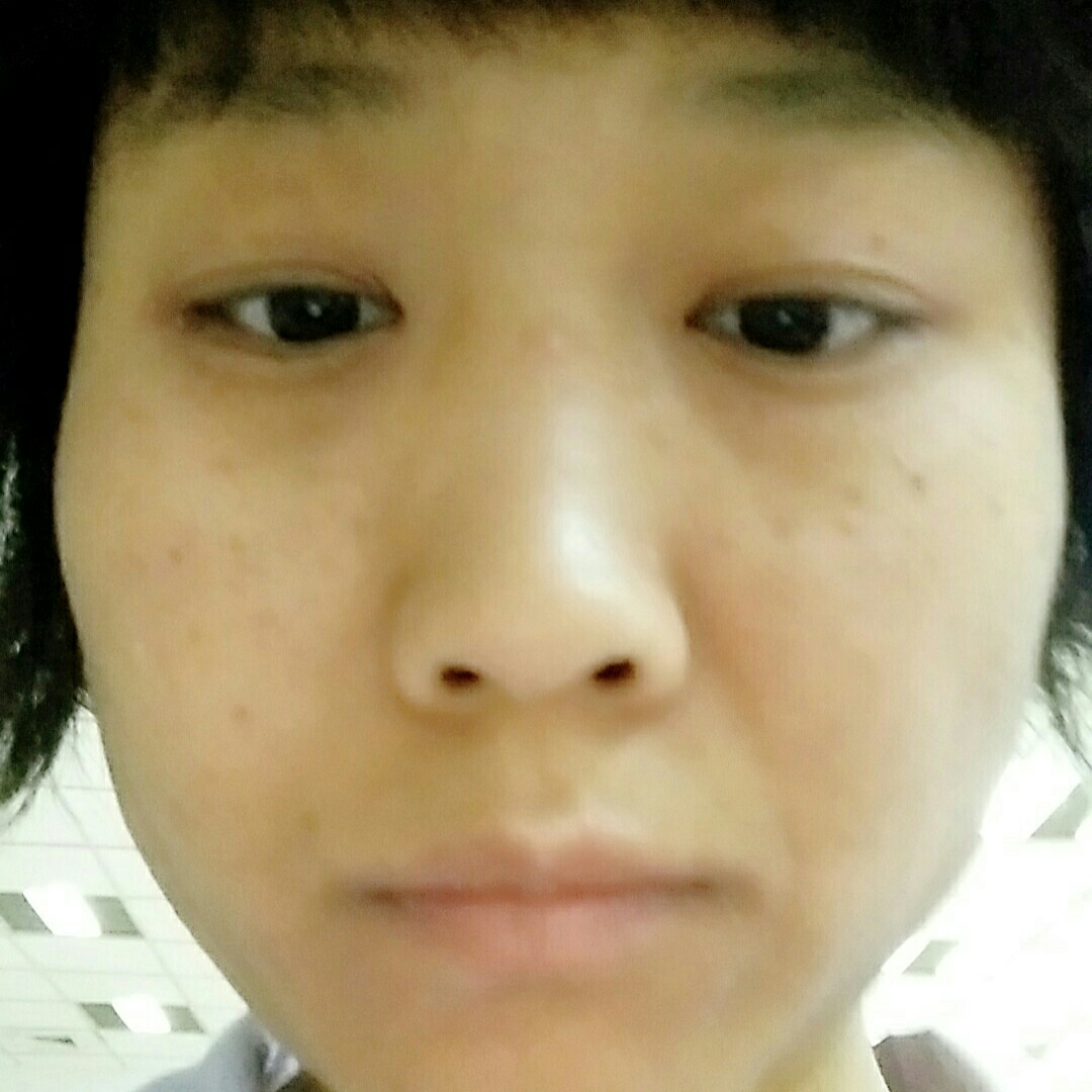 黄咪的照片