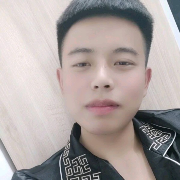 扶梦的照片