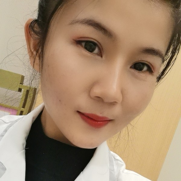 黄桃姐姐的照片