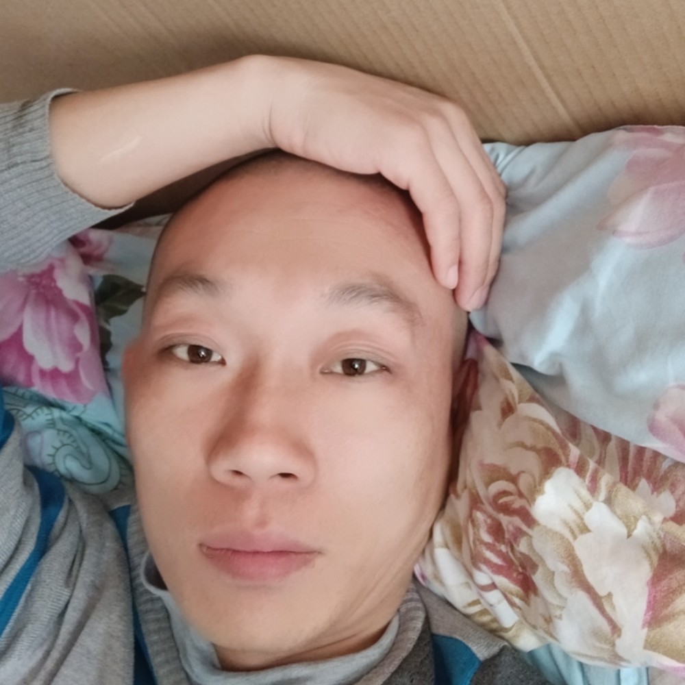 白云上的天空的照片