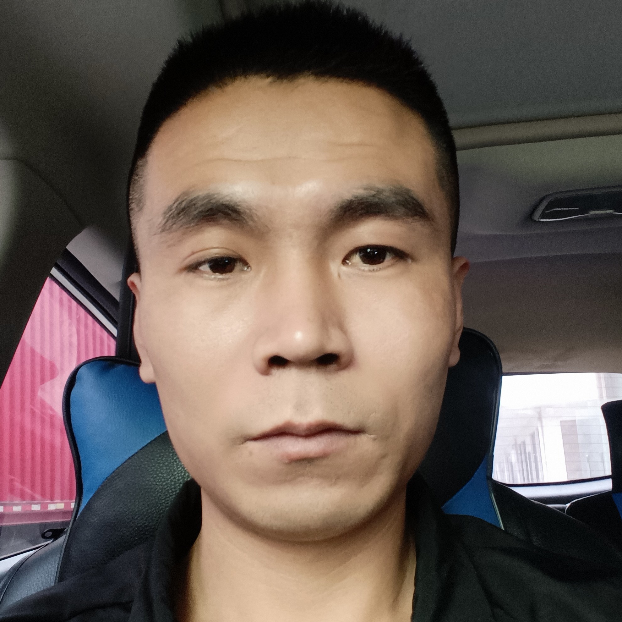 板凳迎个性的照片