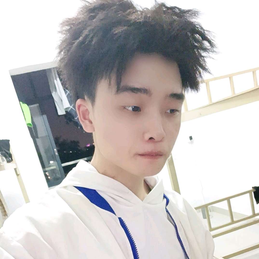 钟哎一生的照片