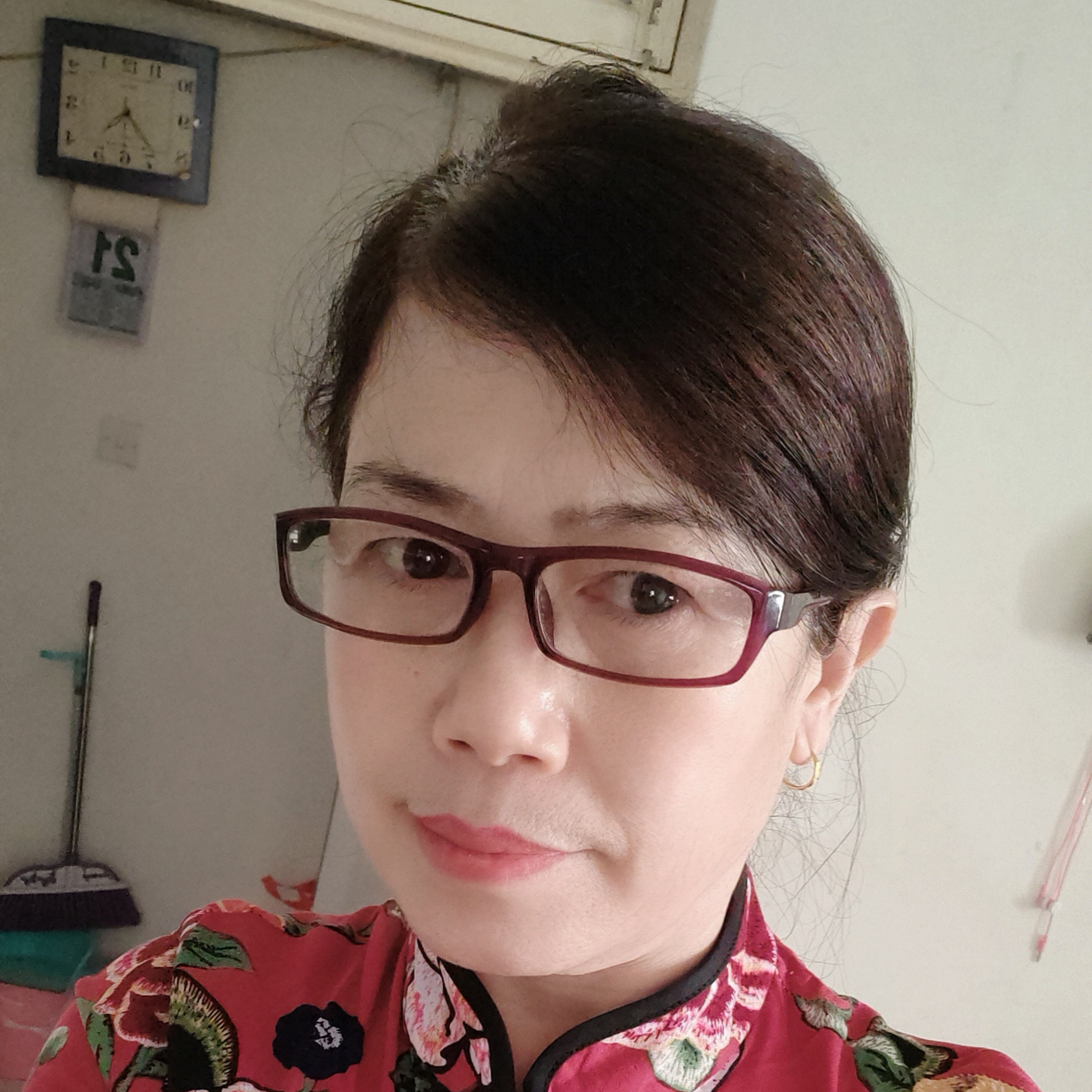 傻傻保卫飞机的照片
