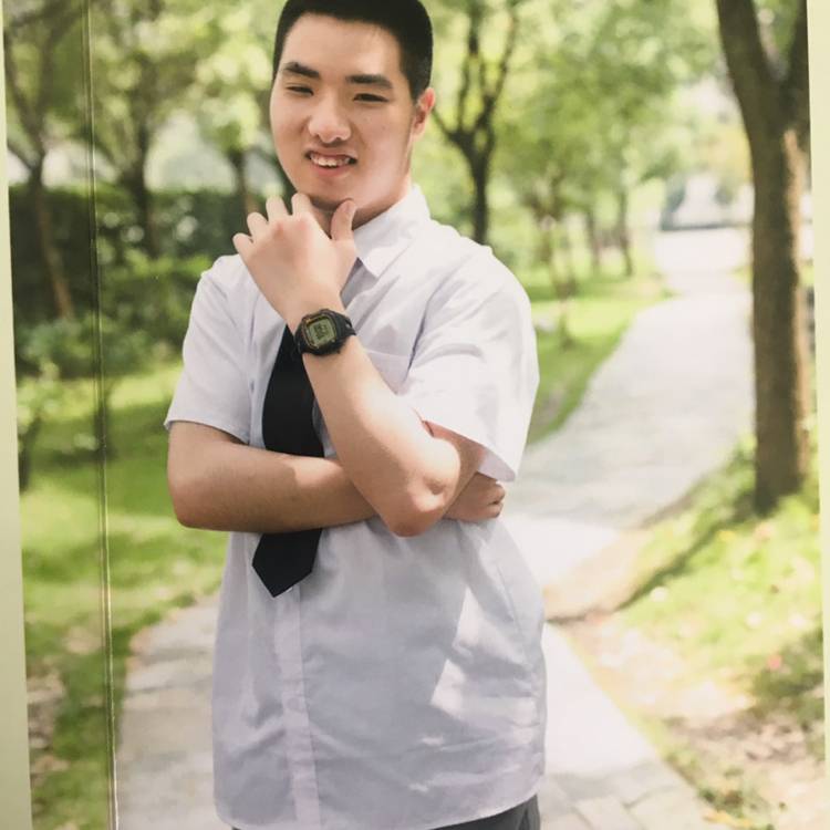 陈新玮的照片