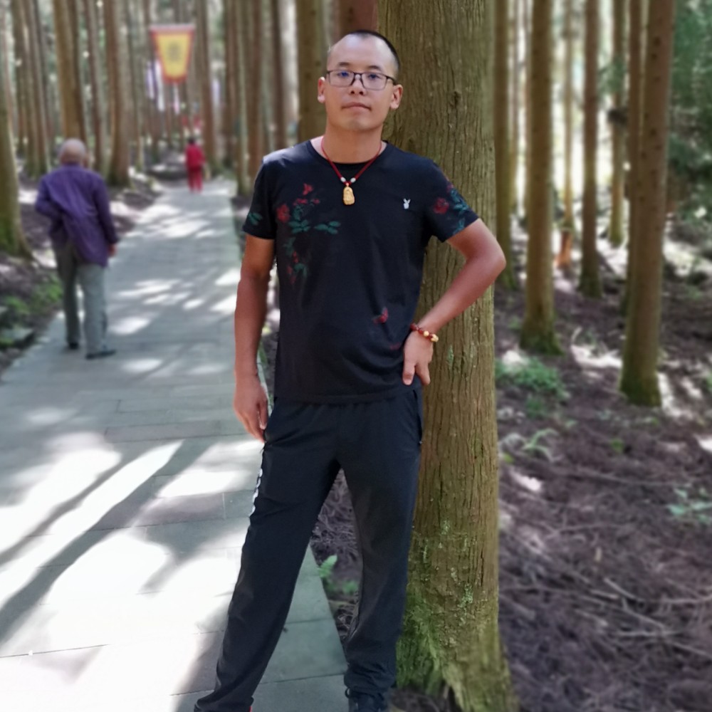 慈祥回眸爆米花的照片