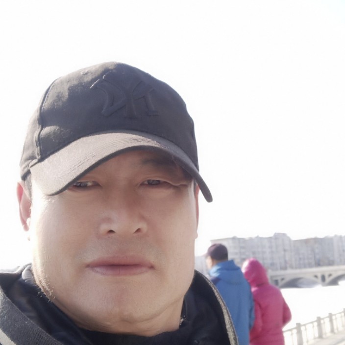 金毛还不安的照片