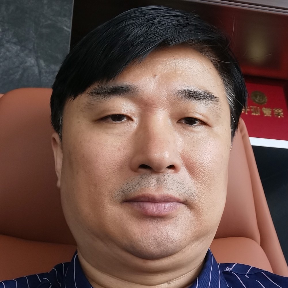 莱茵河畔的蟋蟀的照片