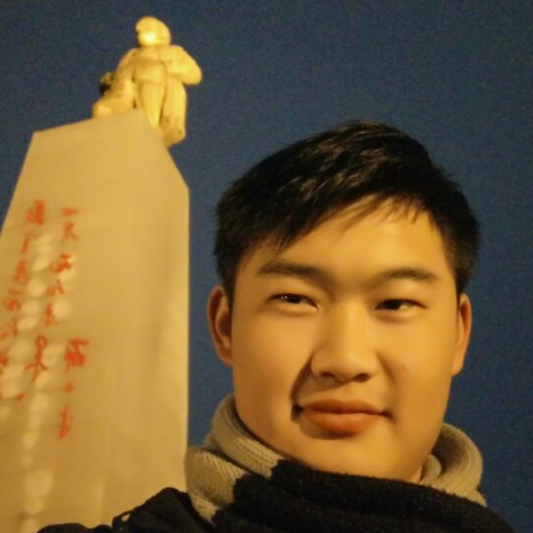 阳光、勾勒浅笑彡的照片