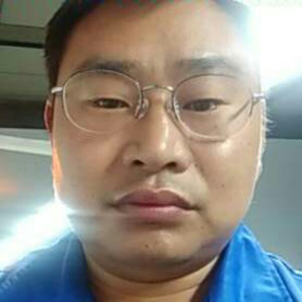 温情大叔的照片