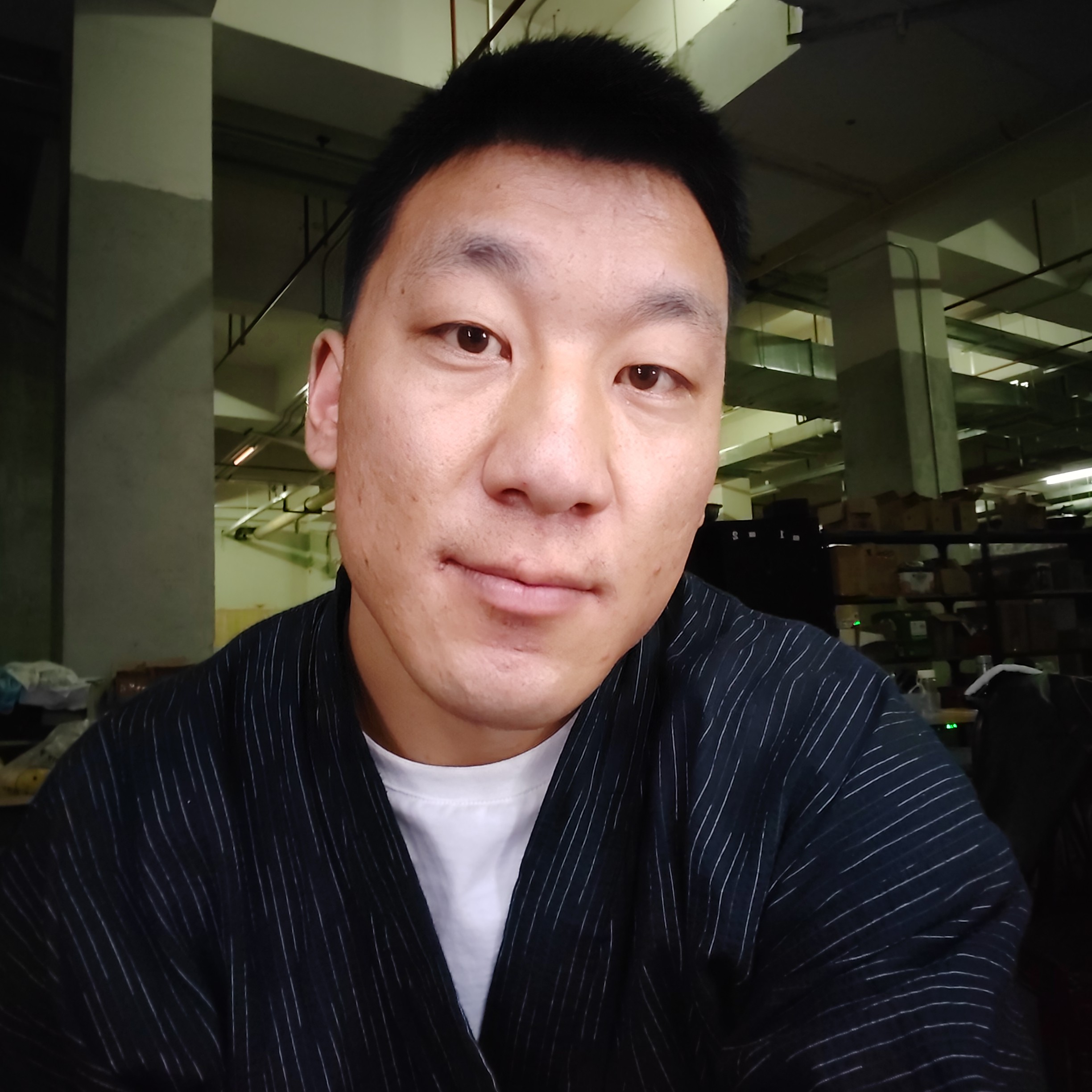 余溫打斑驳的照片