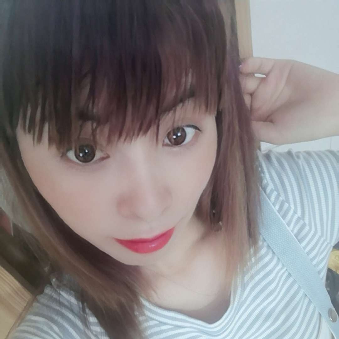 猫咪有傻傻的照片