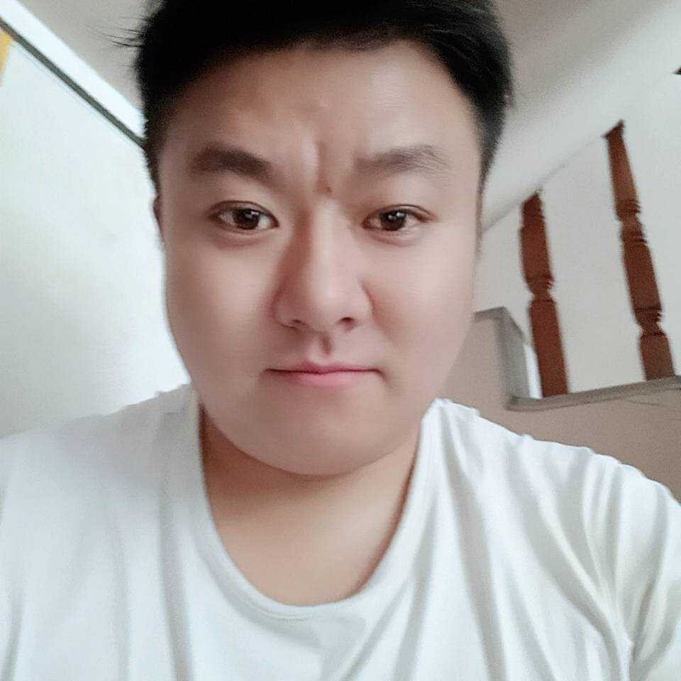 雪碧踢沉默的照片