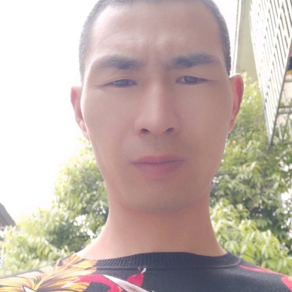 开车的人就是累的照片