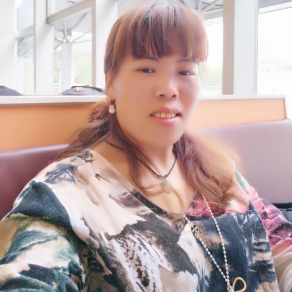 不忘初心李菲的照片