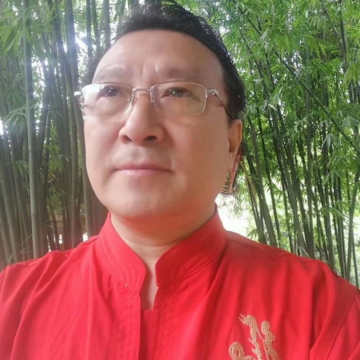 身卧福地的照片