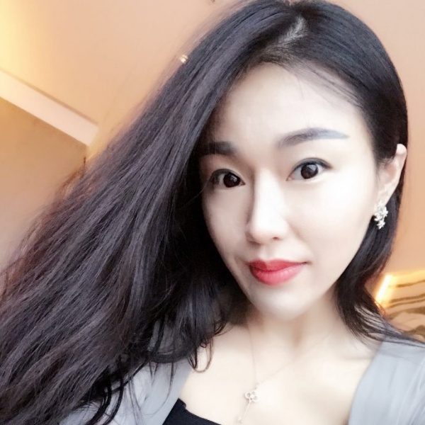 单纯愿醉月的照片