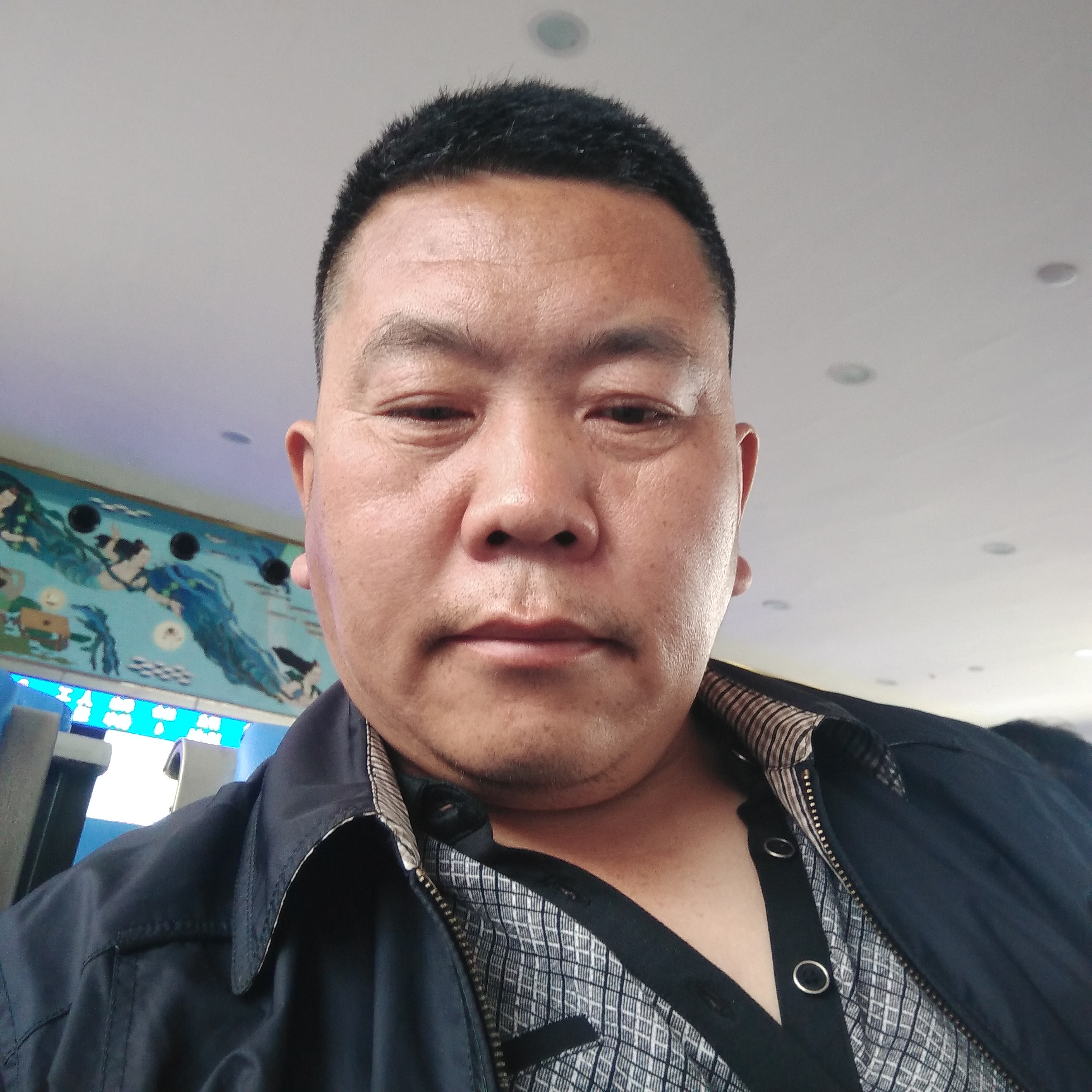 哈密瓜深拥轻松的照片