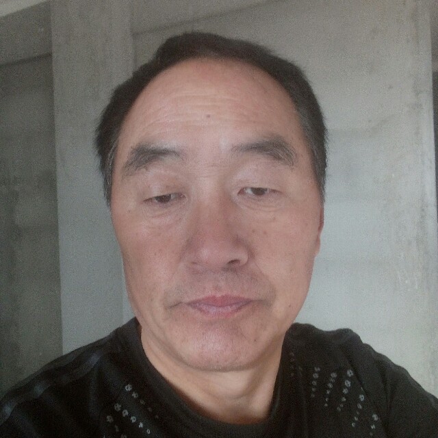 晨曦和纯真的照片