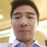 落拓用石头的照片