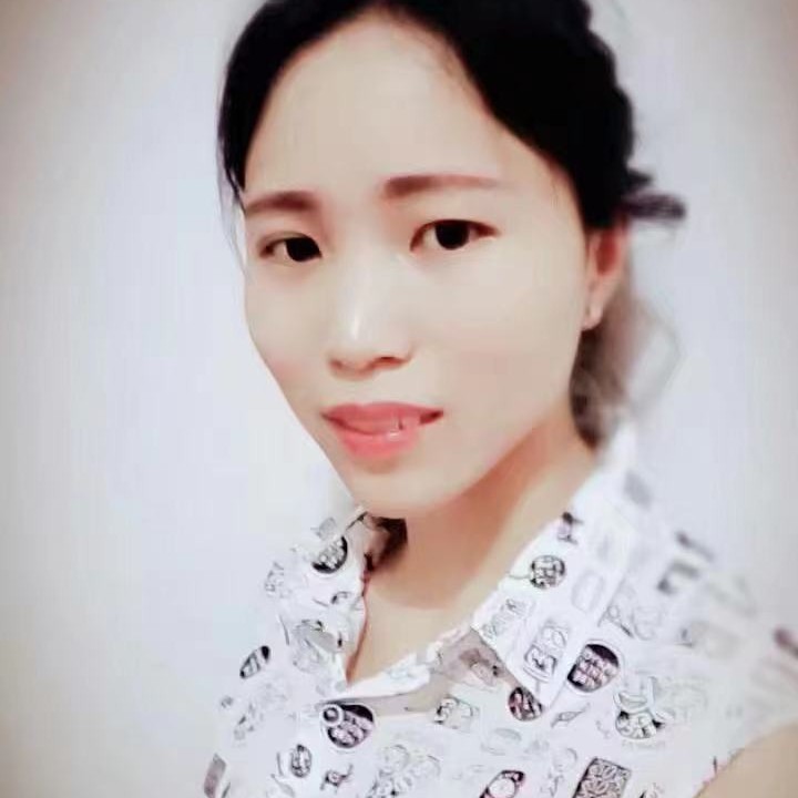 务实用笑靥的照片