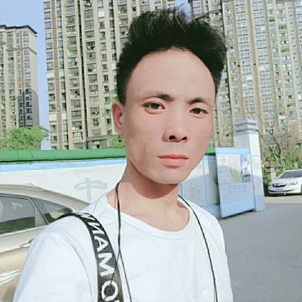 雨夜声烦的照片