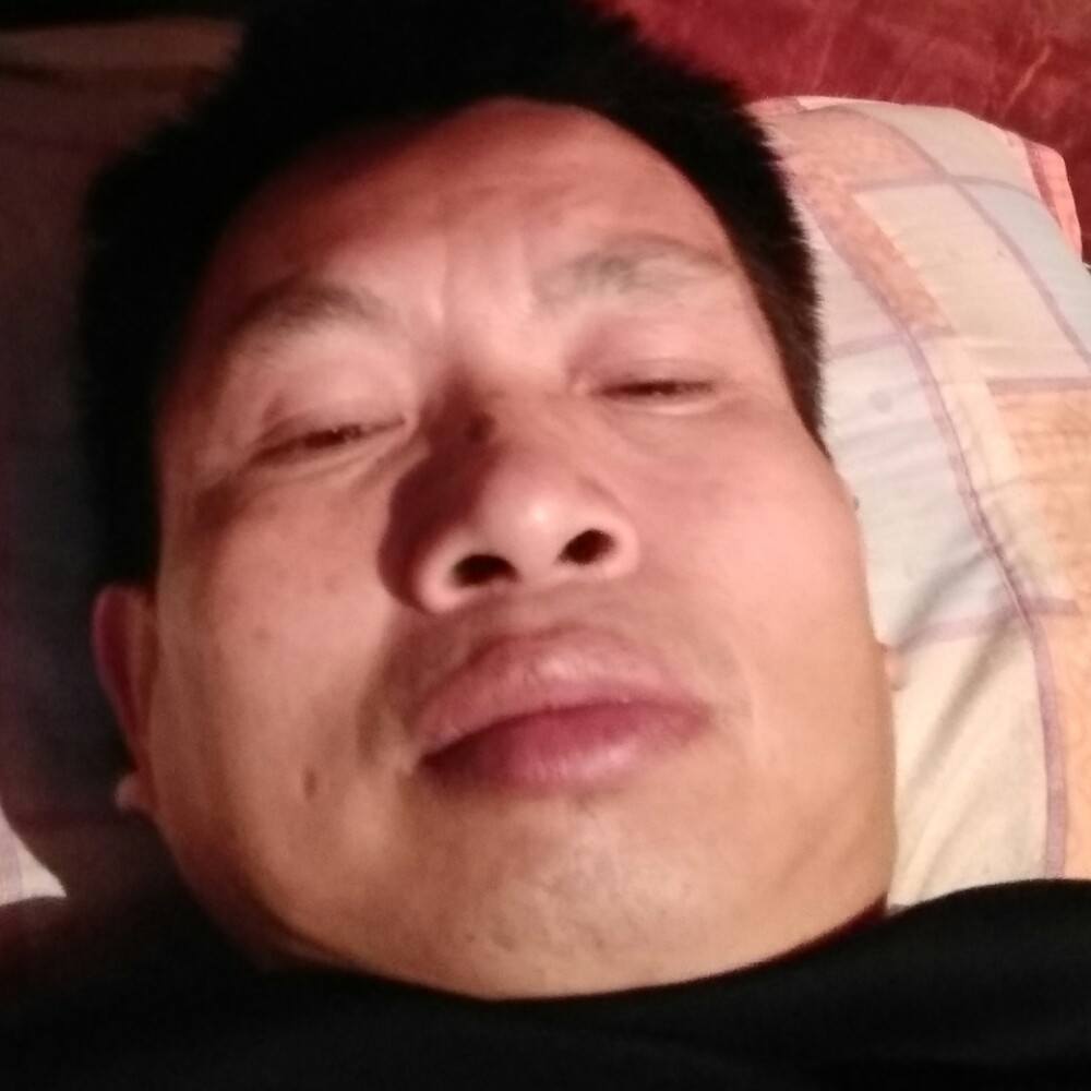 暴躁镜子二姐妹一的照片