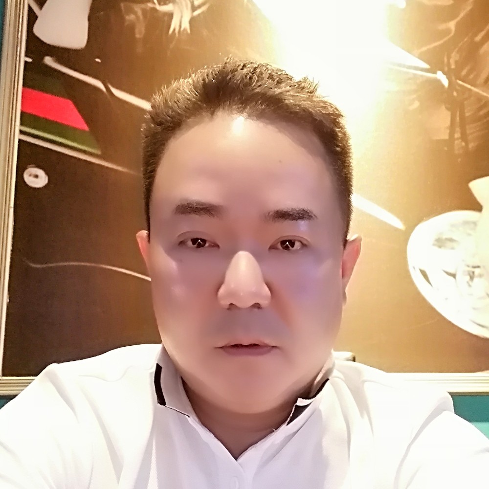 霸气有帅哥的照片