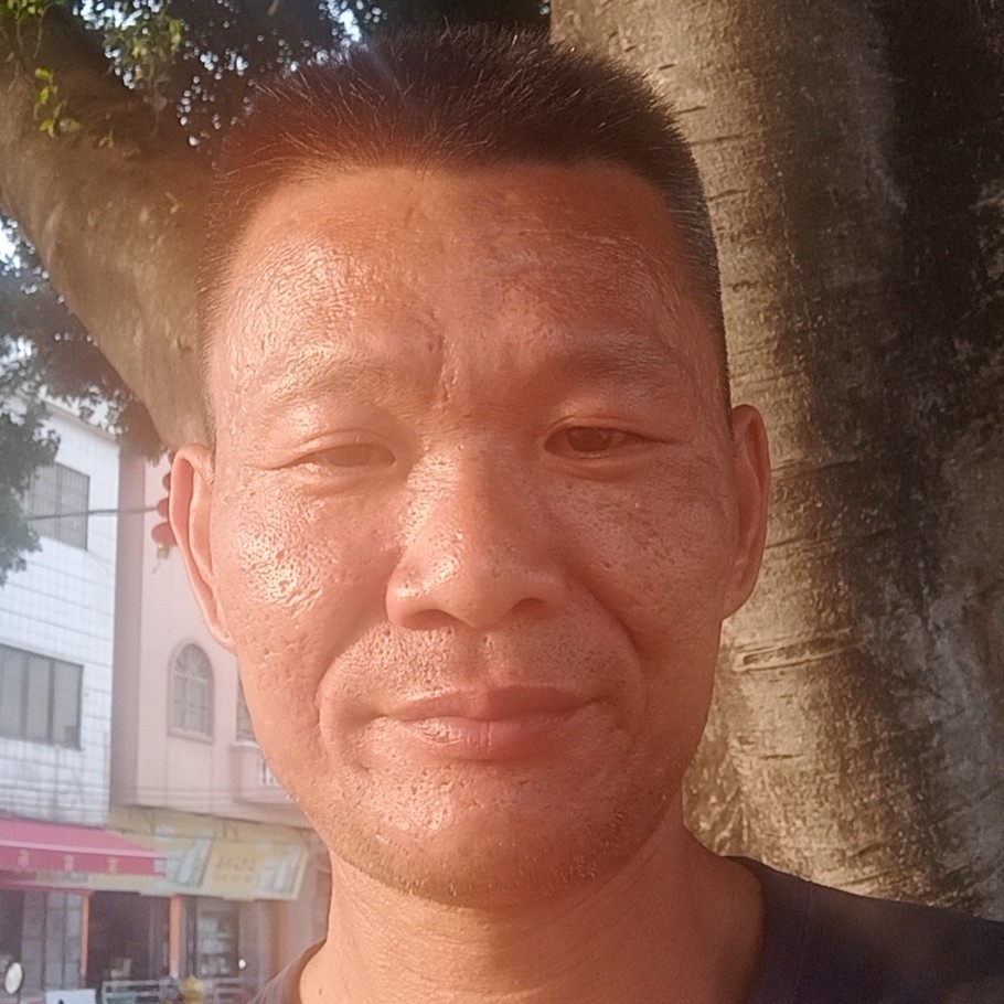 天真闻若溪的照片