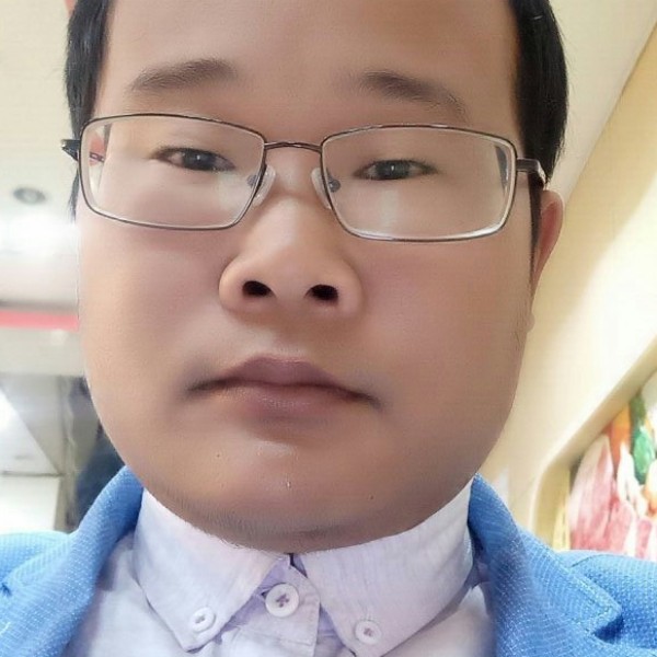 难过美女的照片