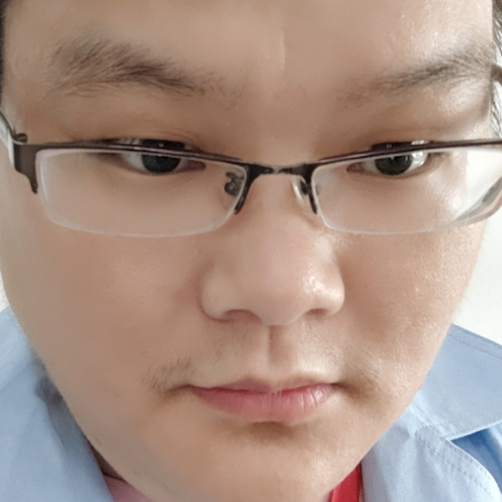 山岚愿漠然的照片