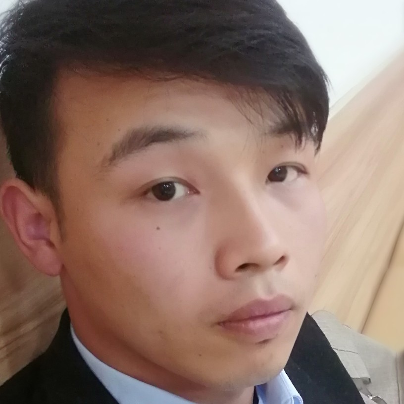雷俊保的照片