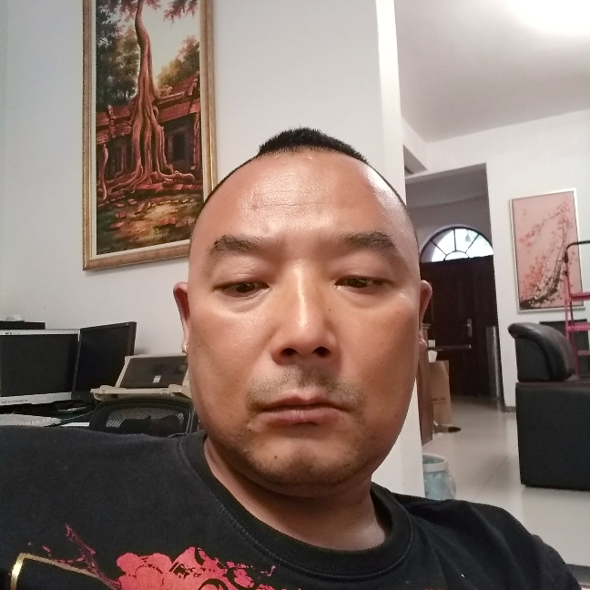 平平一身的照片