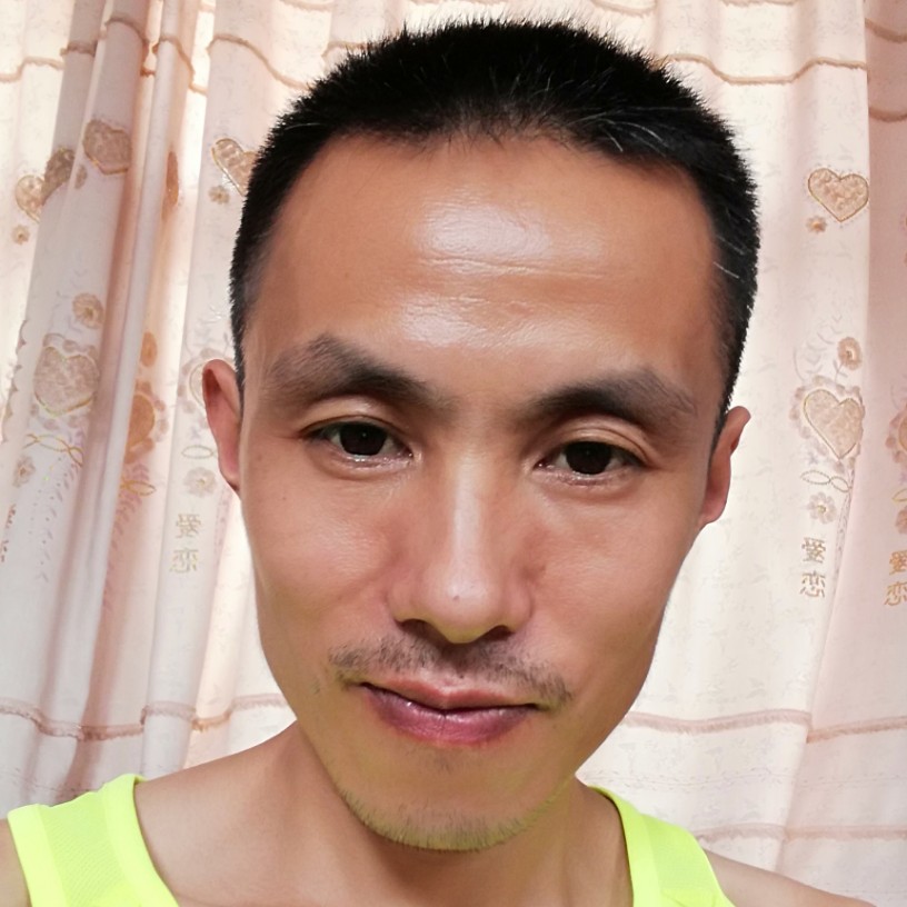 朴素灯泡的照片