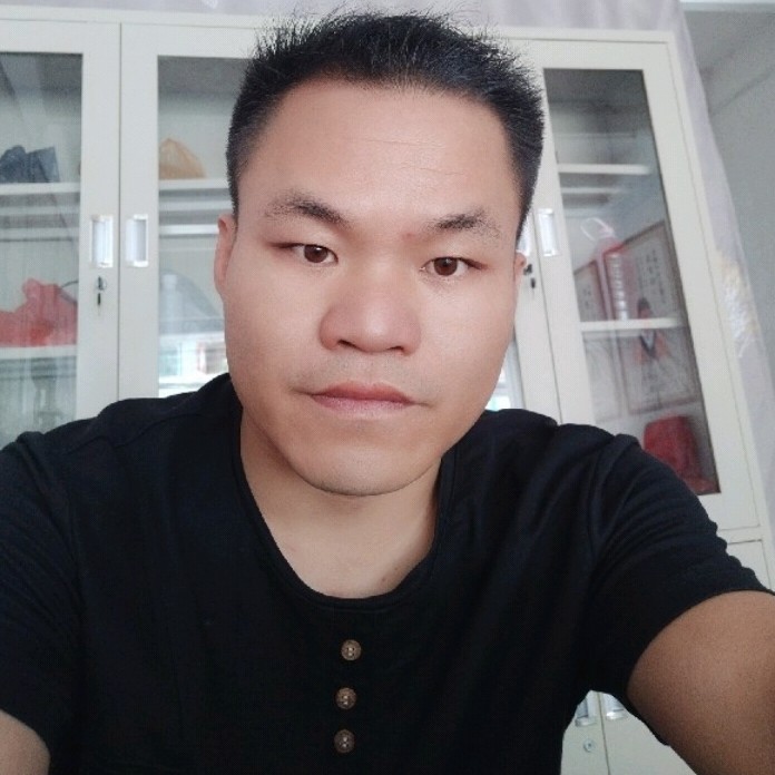 照耀未来的照片
