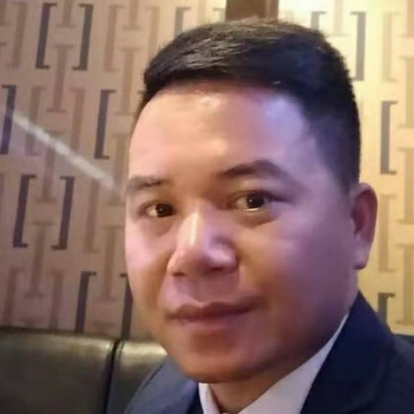兴奋凝眸缘分的照片